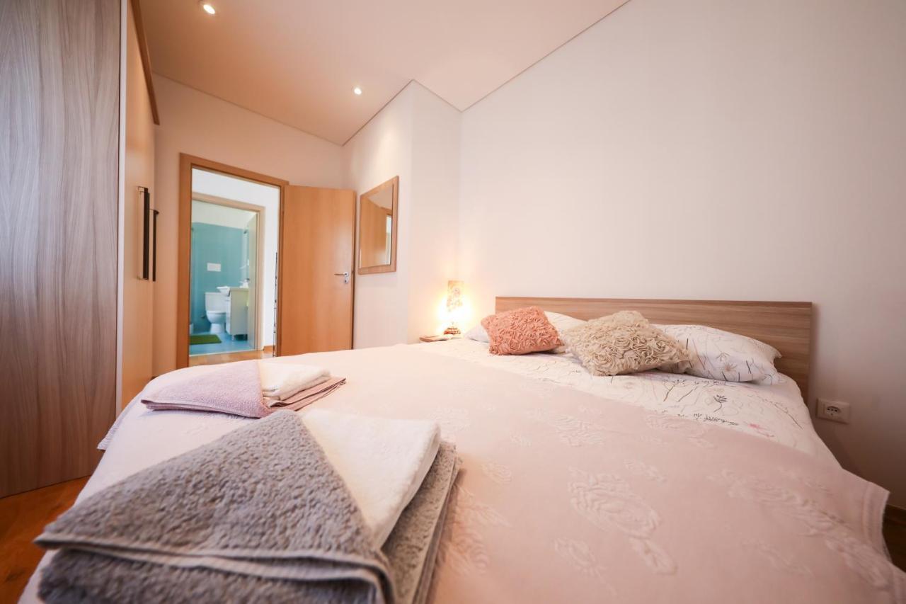Apartment Milka With Sea View 迪斯诺 外观 照片
